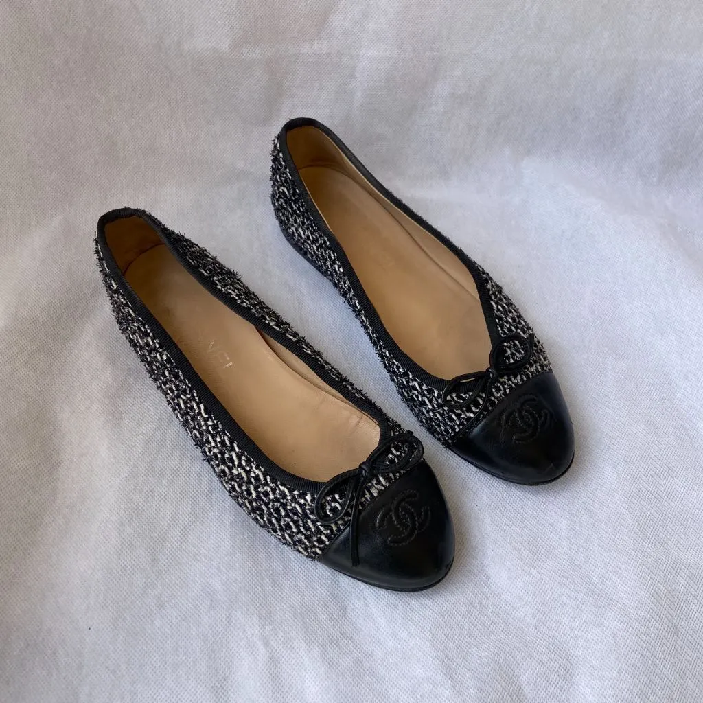 Chanel Black and White Tweed Ballerina Flats, 38C