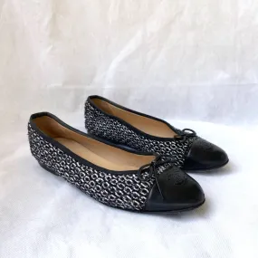 Chanel Black and White Tweed Ballerina Flats, 38C