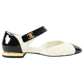 Chanel Cream Quilted Leather and Black Patent Leather Cap Toe Flats - 40C