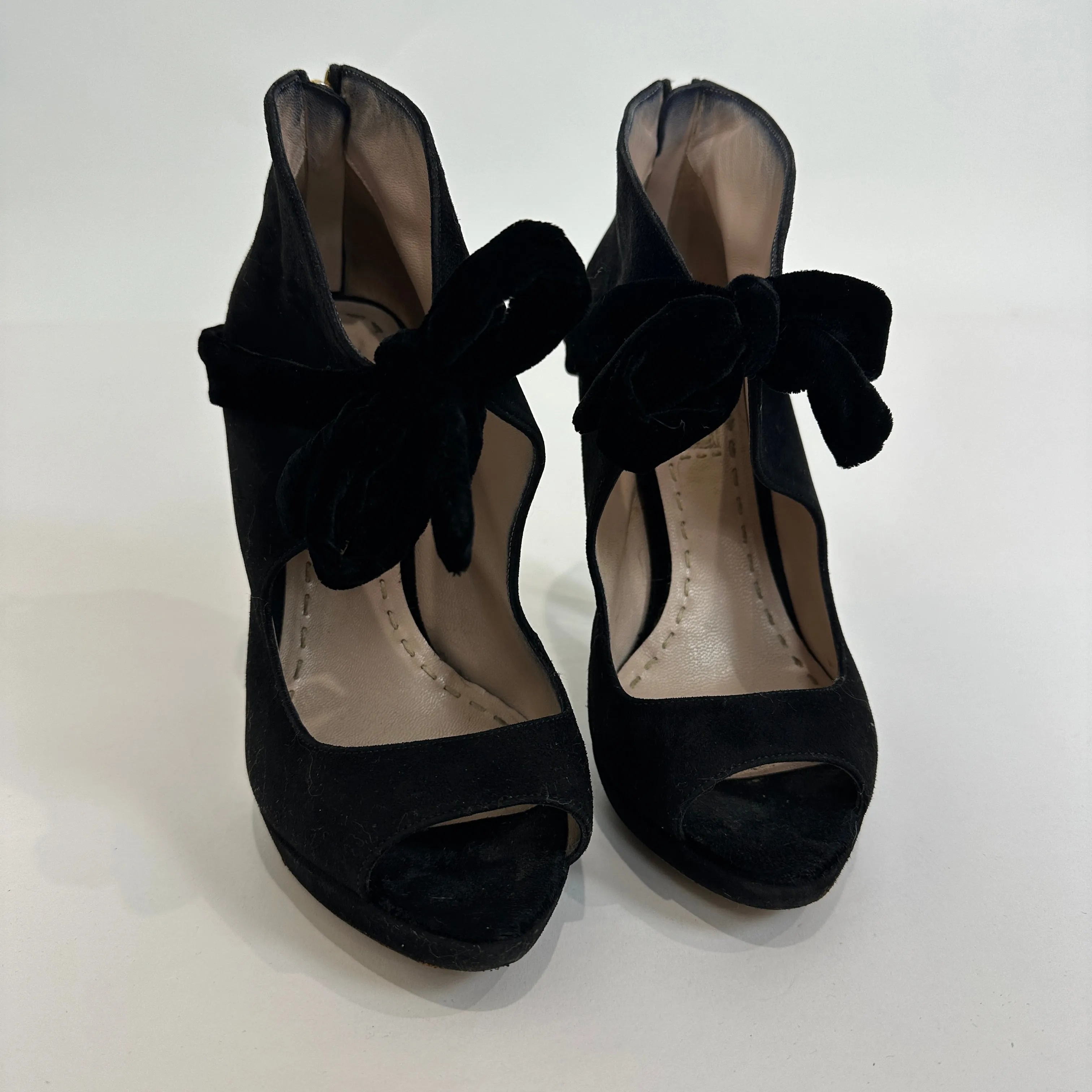 Miu Miu Velvet Bow Victorian Pumps (7.5)