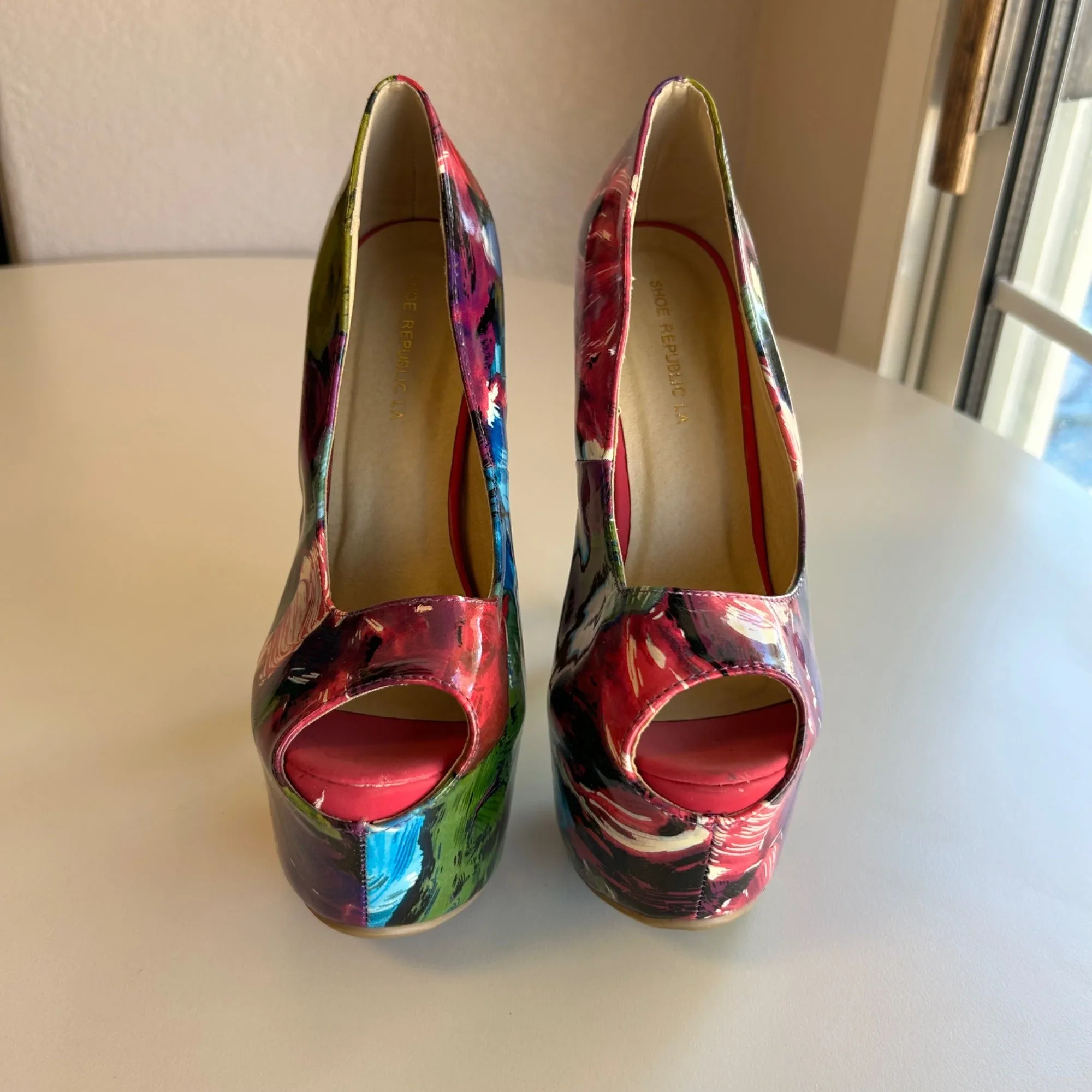 Shoe Republic LA Women's 6.5 Abstract Floral Peep Toe Platform Heels Multicolor